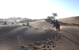 bivouac au pied du djebel Bani